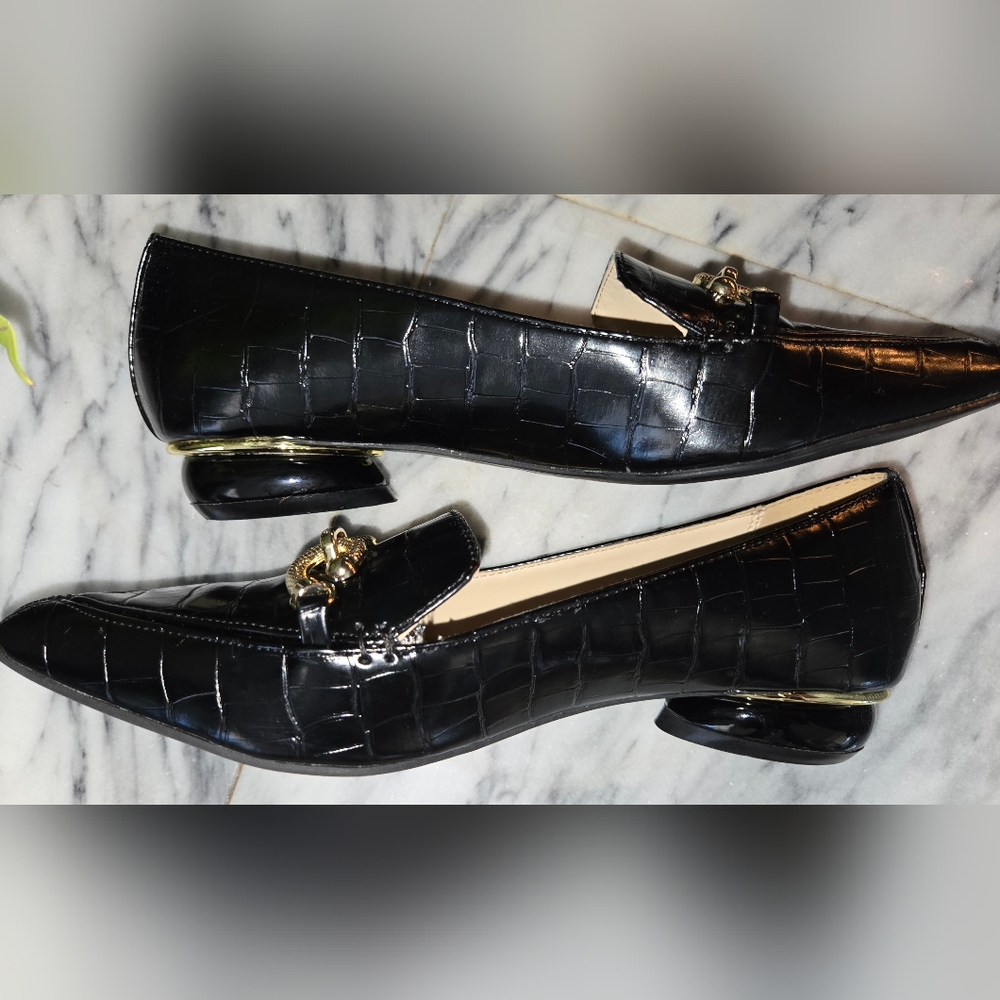 LIZ CLAIBORNE LOAFERS - Picture 4 of 7